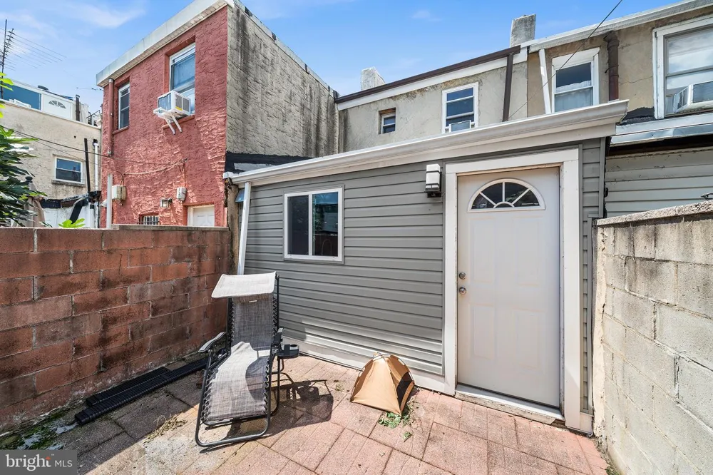 1145 S CLIFTON Philadelphia, PA 19147