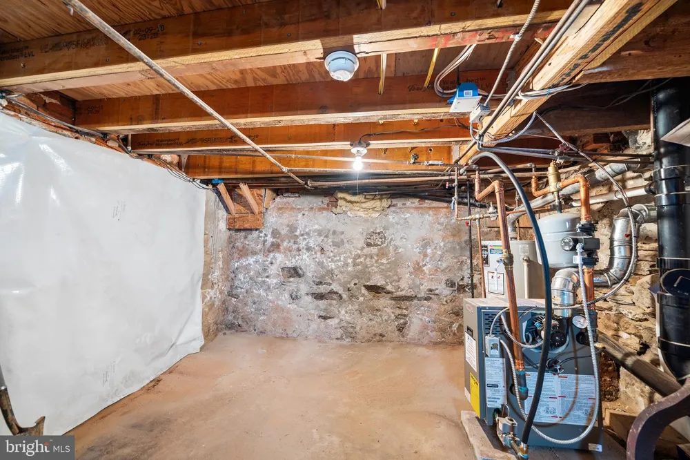 1145 S CLIFTON Philadelphia, PA 19147