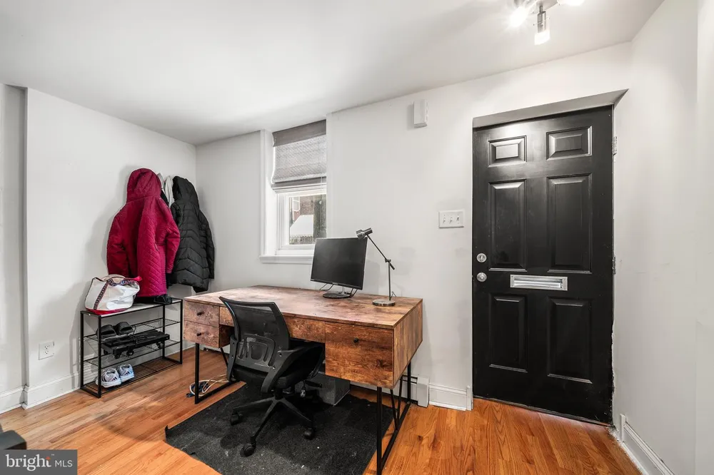 1145 S CLIFTON Philadelphia, PA 19147