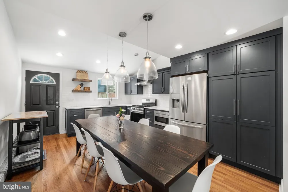 1145 S CLIFTON Philadelphia, PA 19147