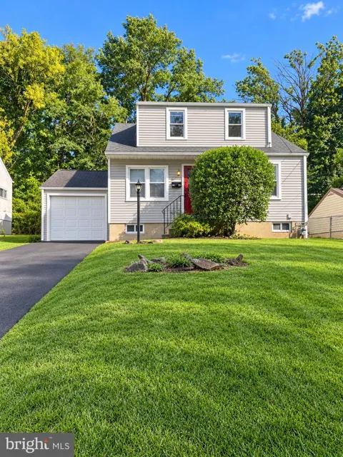 1008 E SOUTHAMPTON AVENUE #          