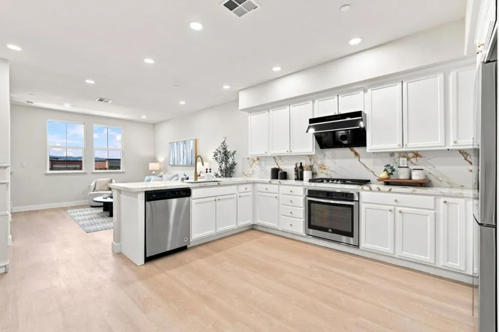1025 Bellante Lane #4 San Jose, CA 95131