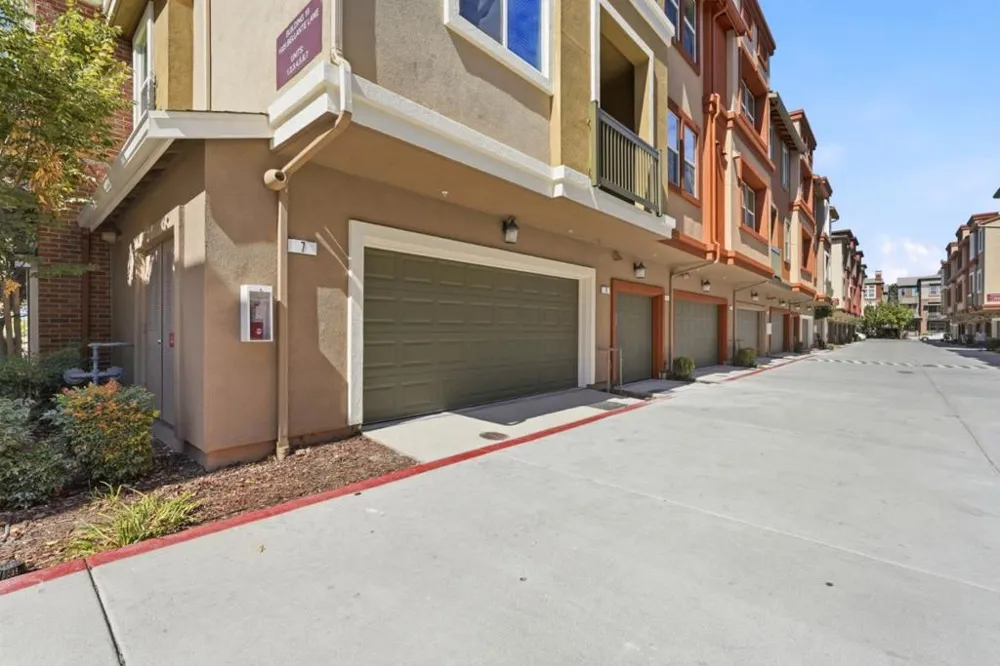 1025 Bellante Lane #4 San Jose, CA 95131
