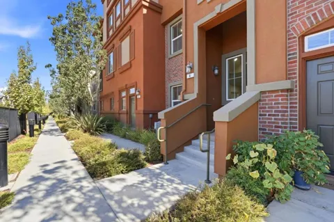 1025 Bellante Lane #4