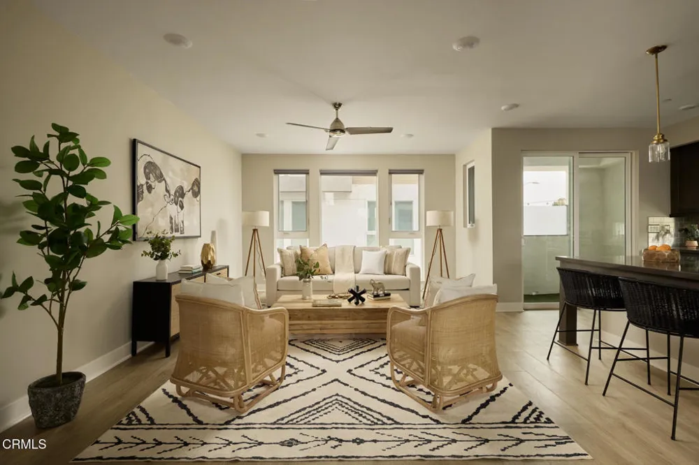 6899 Pollard Street Los Angeles, CA 90042