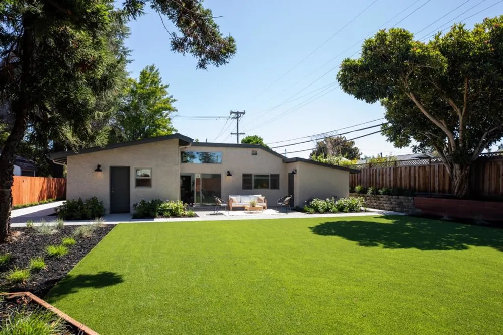 918 San Rafael Avenue Mountain View, CA 94043