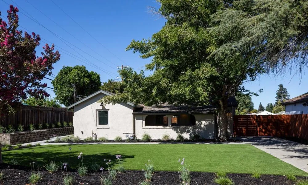 918 San Rafael Avenue Mountain View, CA 94043