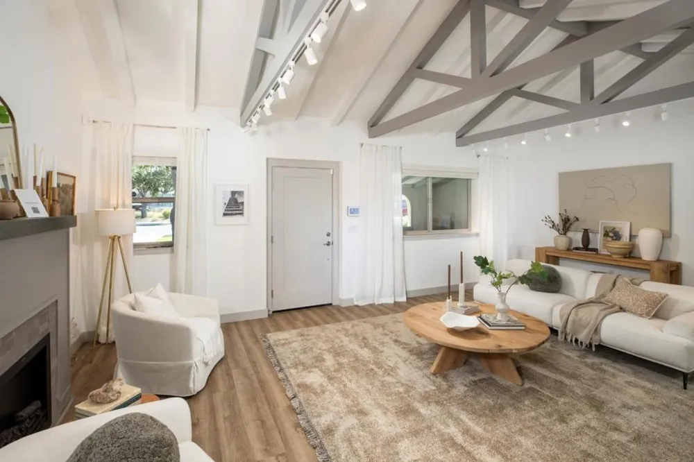 918 San Rafael Avenue Mountain View, CA 94043