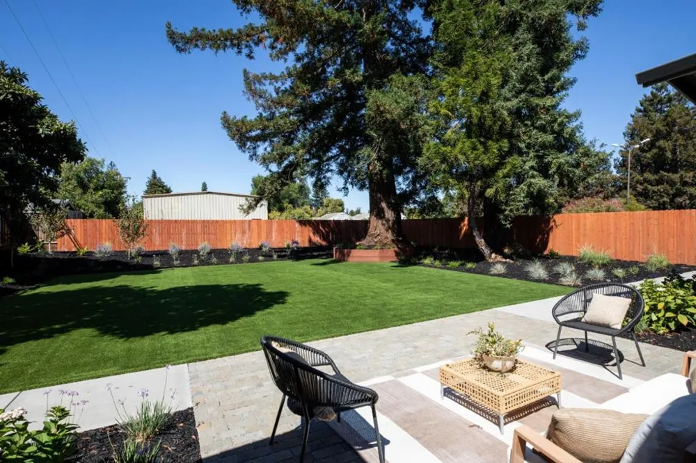 918 San Rafael Avenue Mountain View, CA 94043