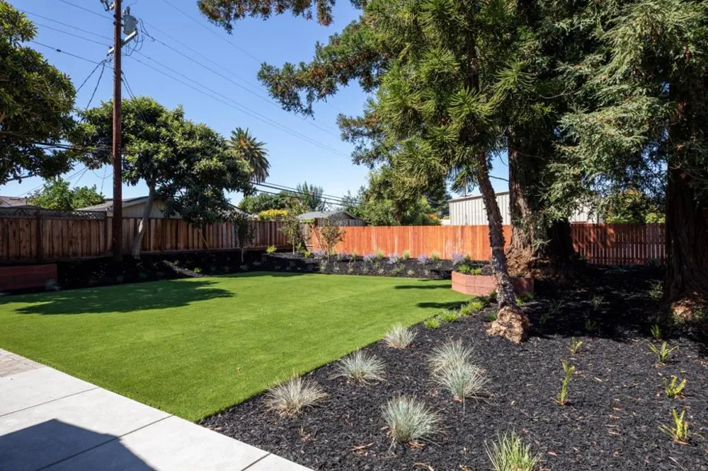 918 San Rafael Avenue Mountain View, CA 94043