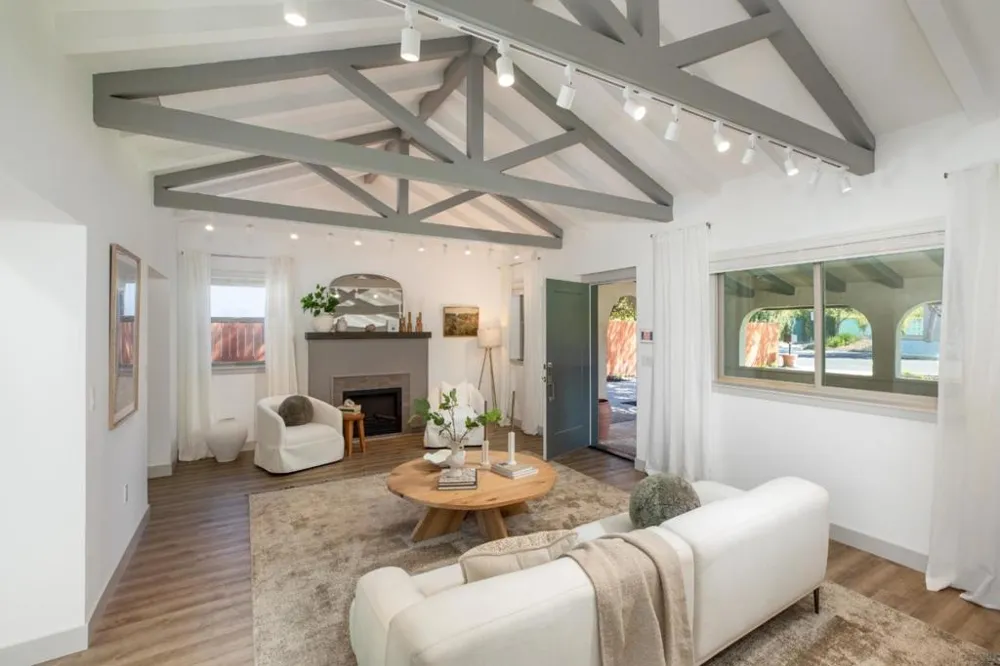 918 San Rafael Avenue Mountain View, CA 94043