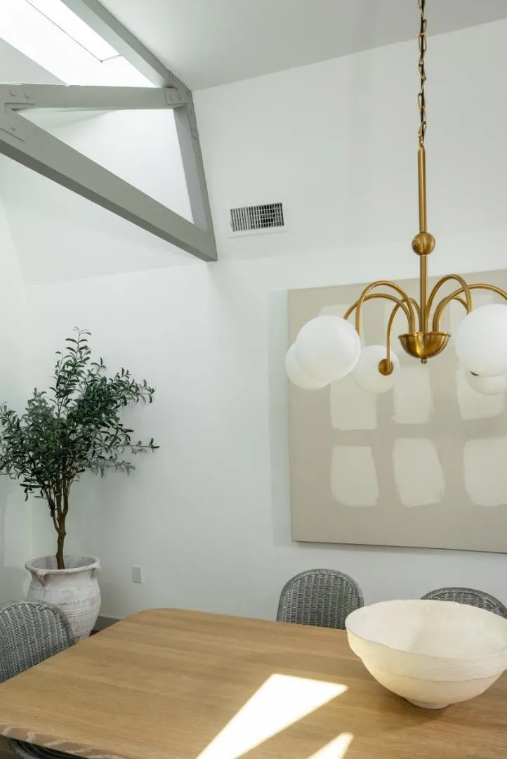 918 San Rafael Avenue Mountain View, CA 94043