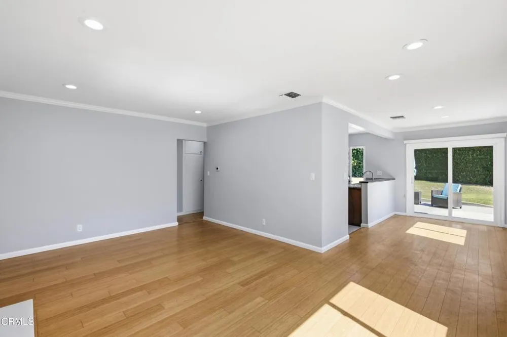 2101 Minoru Drive Altadena, CA 91001
