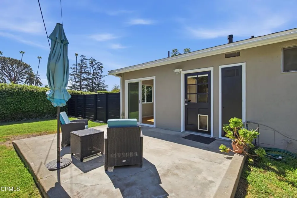 2101 Minoru Drive Altadena, CA 91001