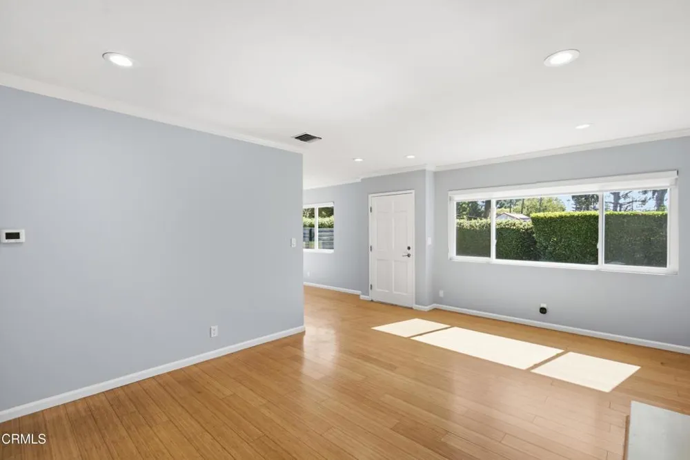 2101 Minoru Drive Altadena, CA 91001