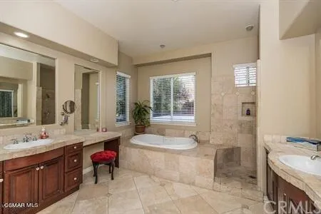 5431 Via Olas Newbury Park, CA 91320