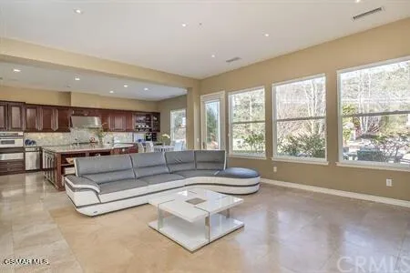 5431 Via Olas Newbury Park, CA 91320