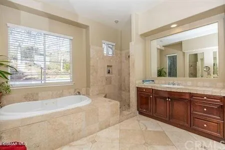 5431 Via Olas Newbury Park, CA 91320