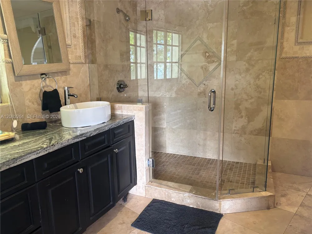 4120 NW 166th St Miami Gardens, FL 33054