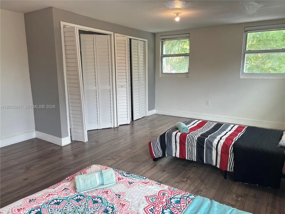 4120 NW 166th St Miami Gardens, FL 33054