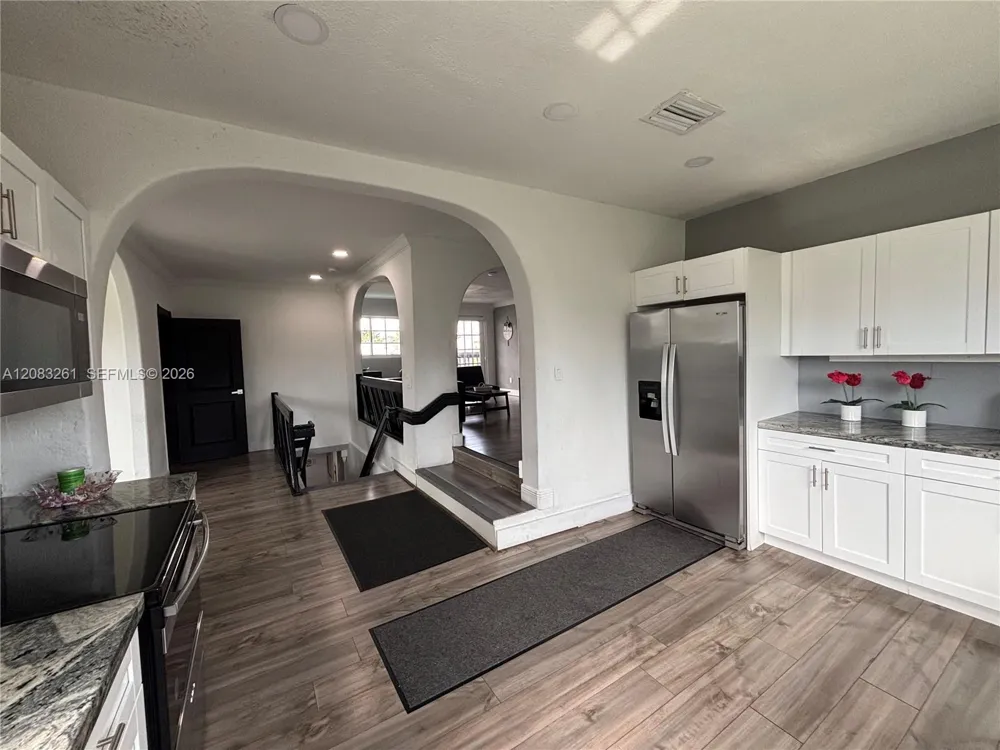 4120 NW 166th St Miami Gardens, FL 33054