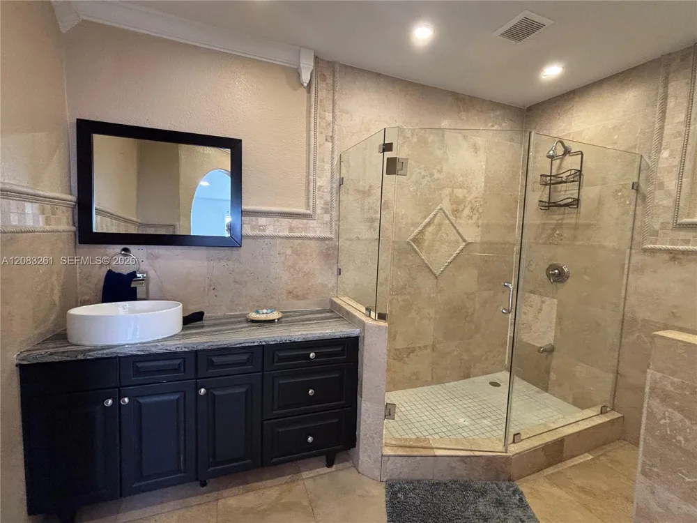 4120 NW 166th St Miami Gardens, FL 33054