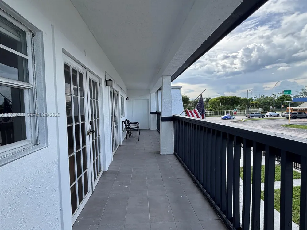 4120 NW 166th St Miami Gardens, FL 33054