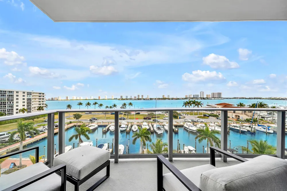 220 Lake Shore Drive #502 Lake Park, FL 33403