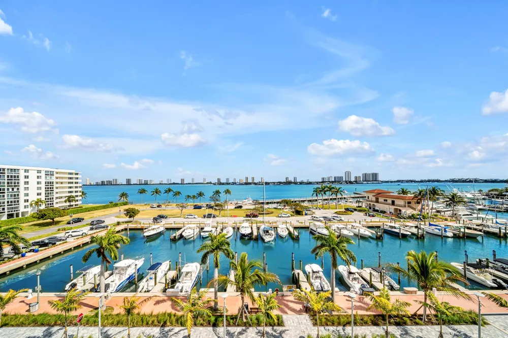 220 Lake Shore Drive #502 Lake Park, FL 33403