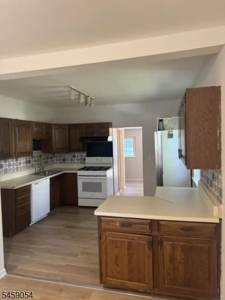 76 S Lincoln Ave Washington, NJ 07882