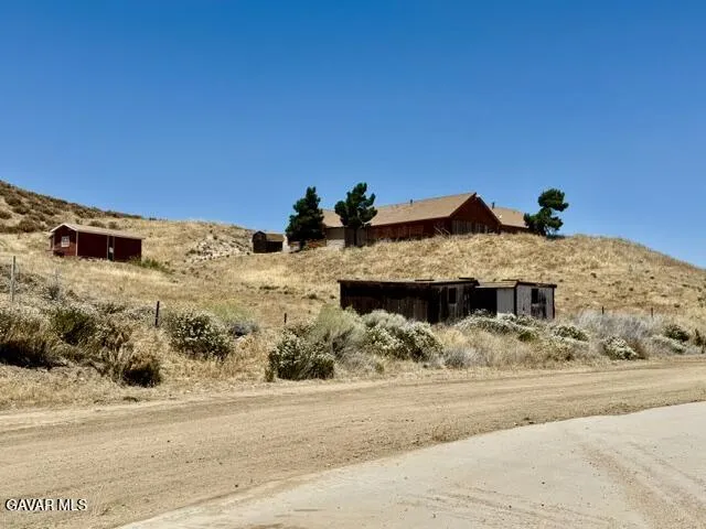 48245 235th Street Lancaster, CA 93536