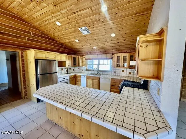 48245 235th Street Lancaster, CA 93536