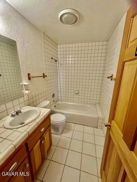 48245 235th Street Lancaster, CA 93536