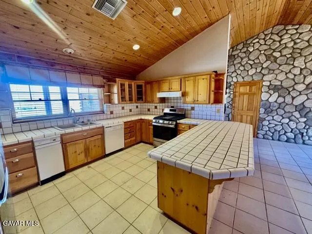 48245 235th Street Lancaster, CA 93536