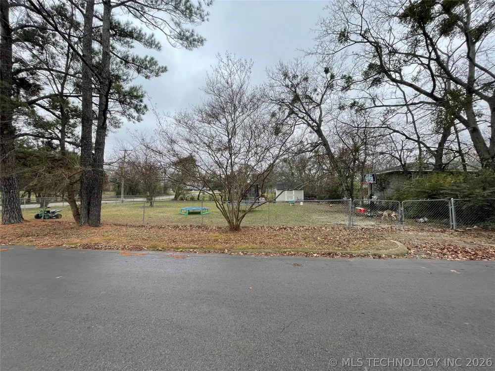 346 W 8th Street Atoka, OK 74525