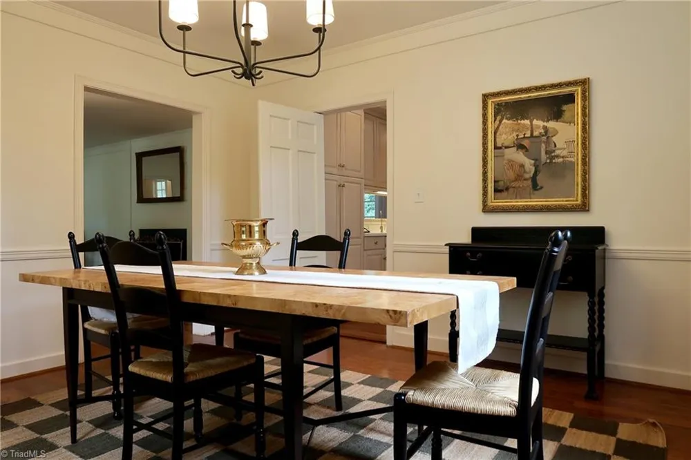 612 Peachtree Street Lexington, NC 27292