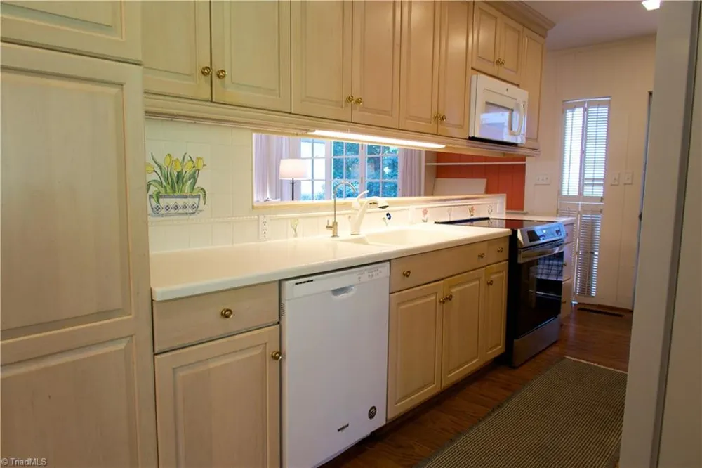 612 Peachtree Street Lexington, NC 27292