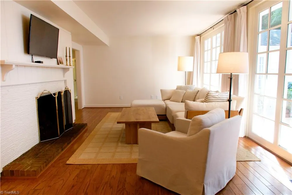 612 Peachtree Street Lexington, NC 27292