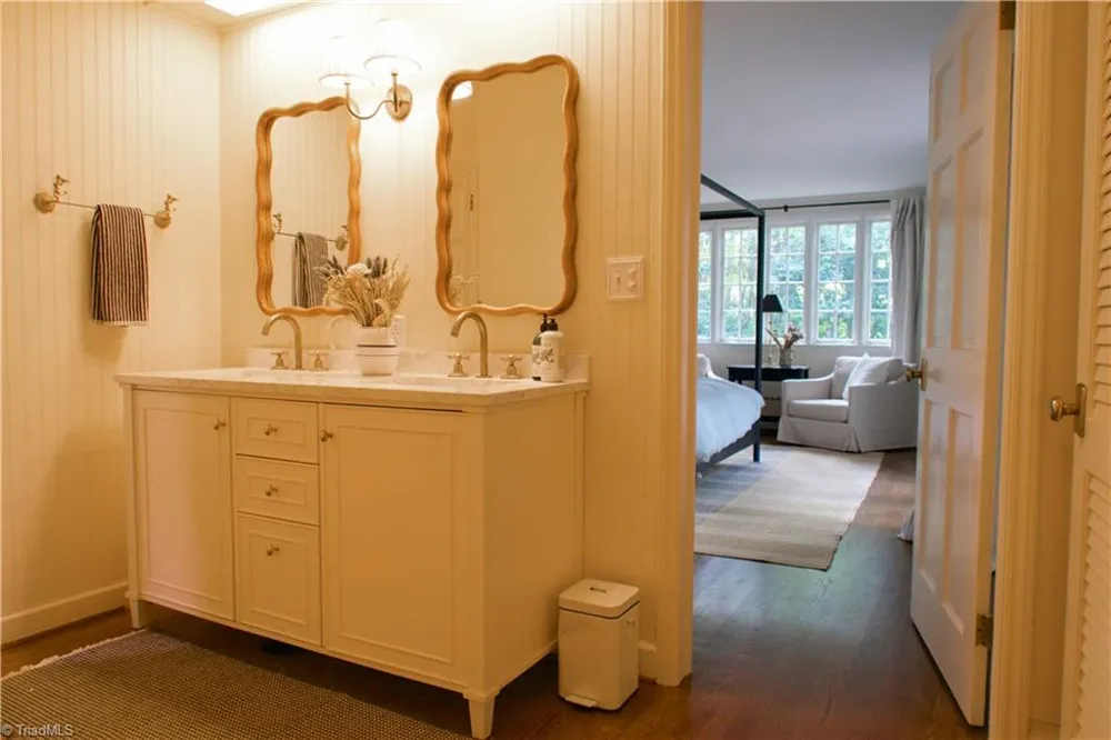 612 Peachtree Street Lexington, NC 27292