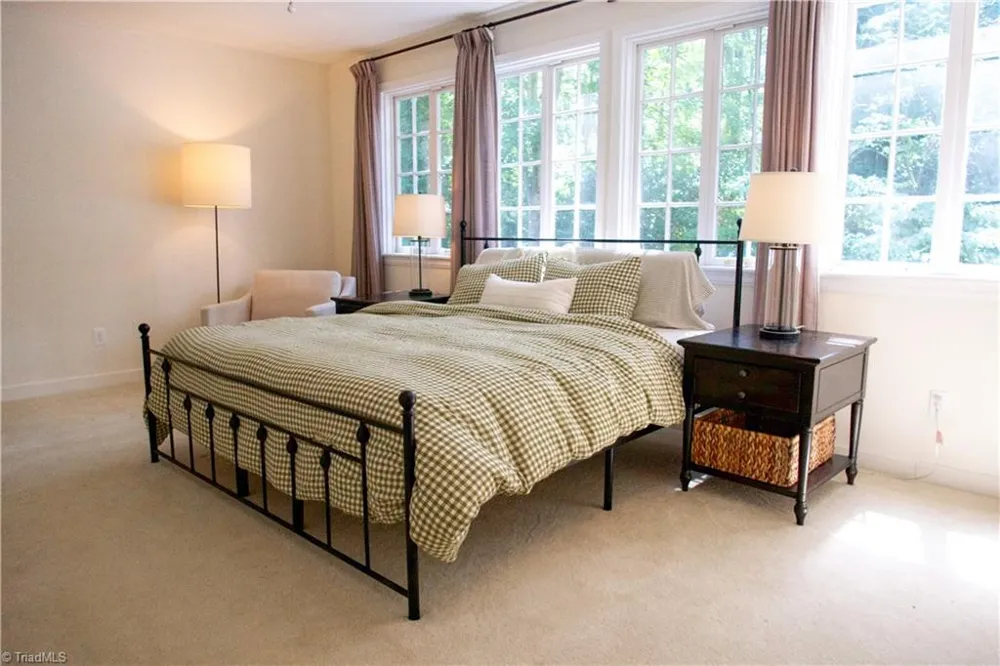 612 Peachtree Street Lexington, NC 27292