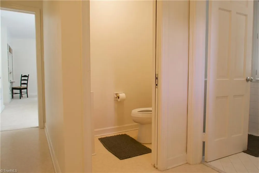 612 Peachtree Street Lexington, NC 27292