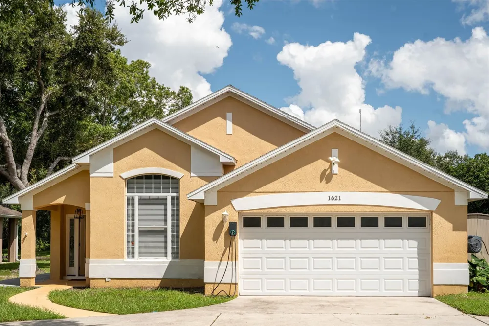 1621 BOULDER CREEK Apopka, FL 32712