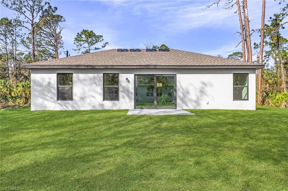 848 Gen D MacArthur Avenue Labelle, FL 33935