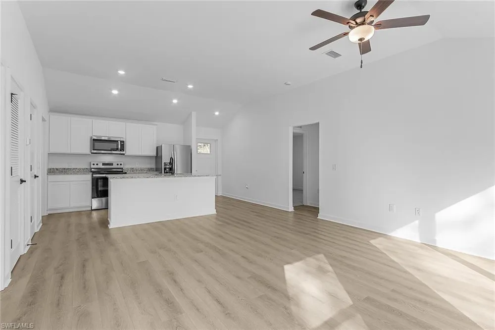 848 Gen D MacArthur Avenue Labelle, FL 33935