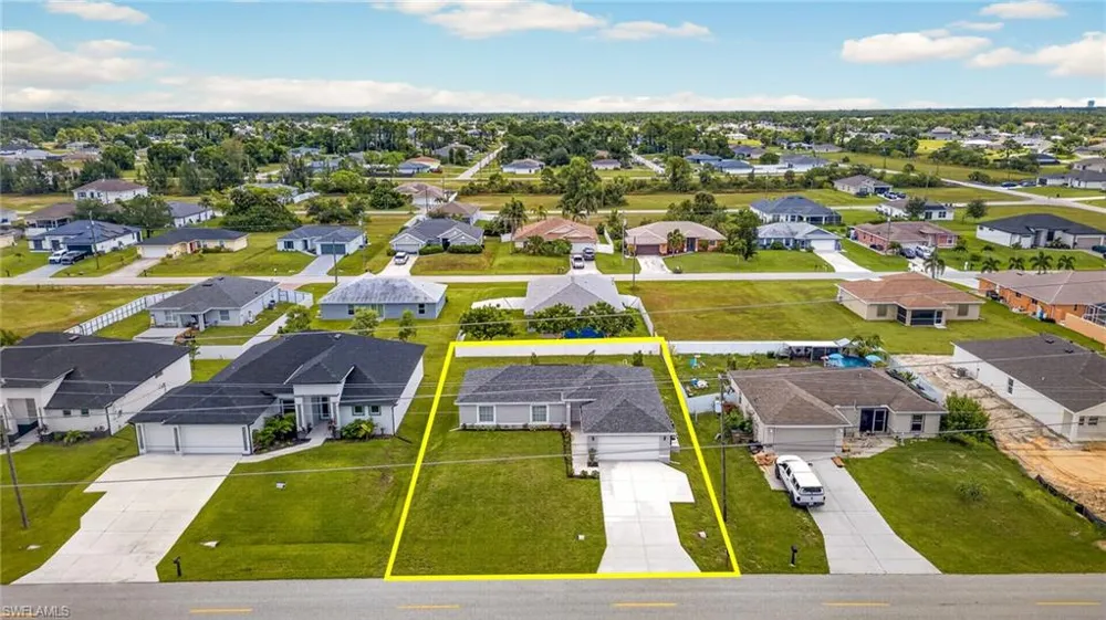 3307 Andalusia Boulevard Cape Coral, FL 33909