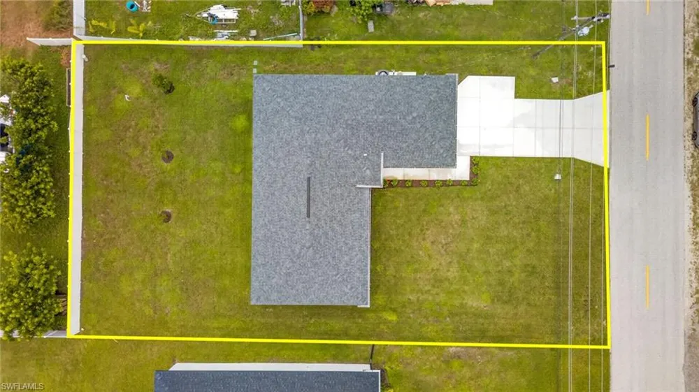 3307 Andalusia Boulevard Cape Coral, FL 33909