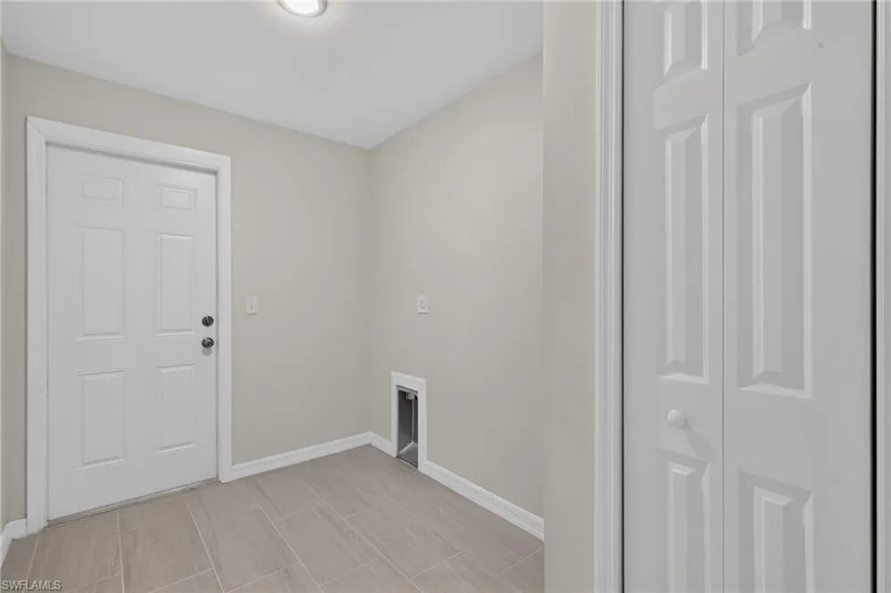 3307 Andalusia Boulevard Cape Coral, FL 33909