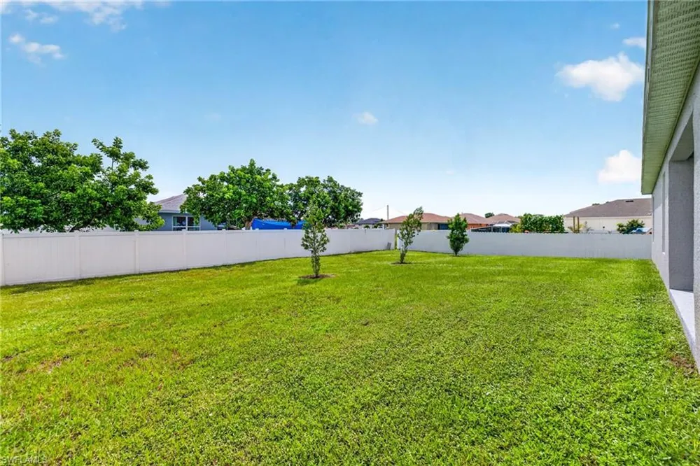 3307 Andalusia Boulevard Cape Coral, FL 33909