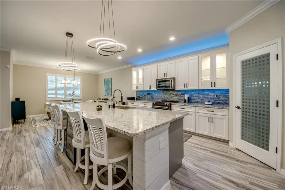 16556 Bonita Landing Circle Bonita Springs, FL 34135