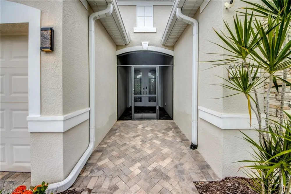 16556 Bonita Landing Circle Bonita Springs, FL 34135